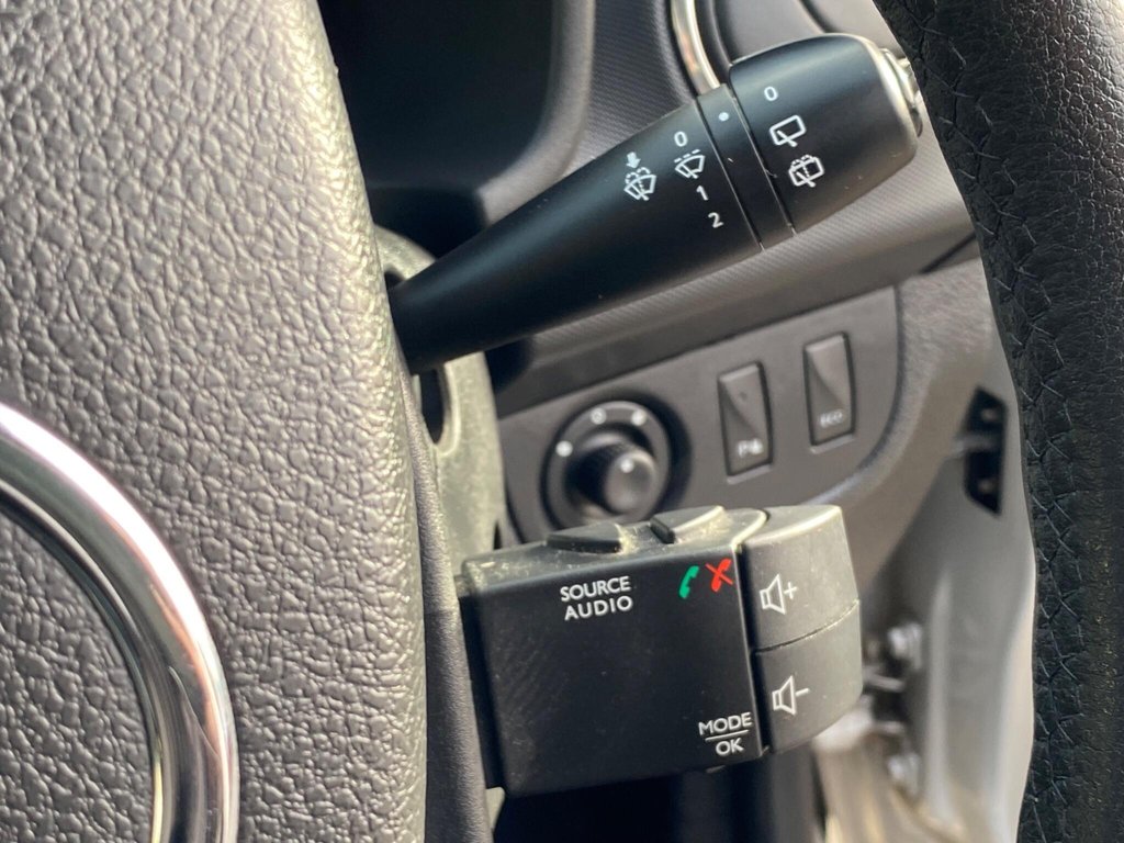 Used Dacia Sandero Stepway 2013 for sale - 77780782: Photo 42