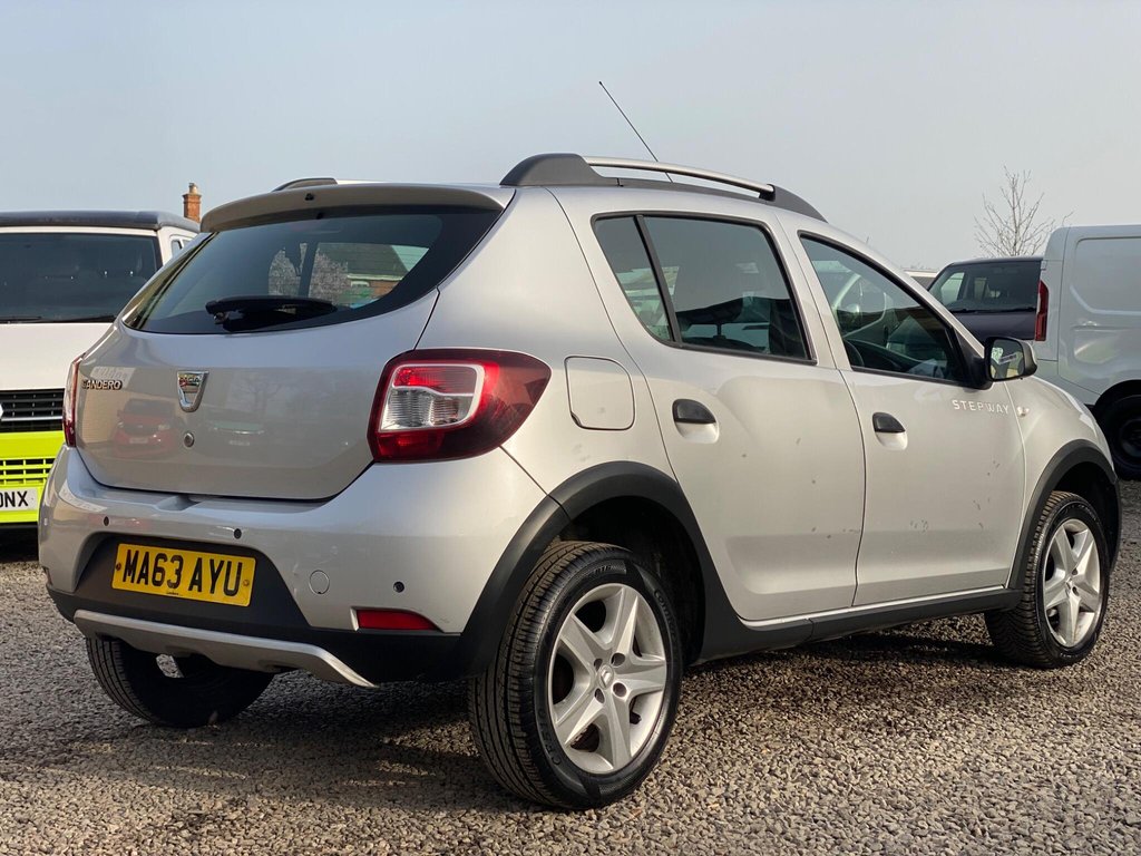 Used Dacia Sandero Stepway 2013 for sale - 77780782: Photo 5