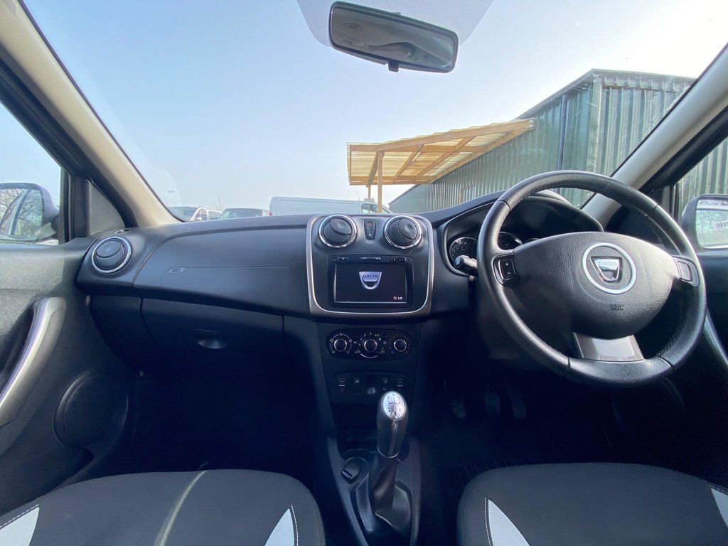 Used Dacia Sandero Stepway 2013 for sale - 77780782: Photo 9