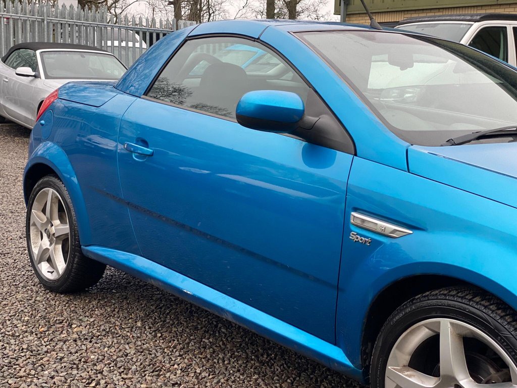 Used Vauxhall Tigra 2006 for sale - 77642325: Photo 10
