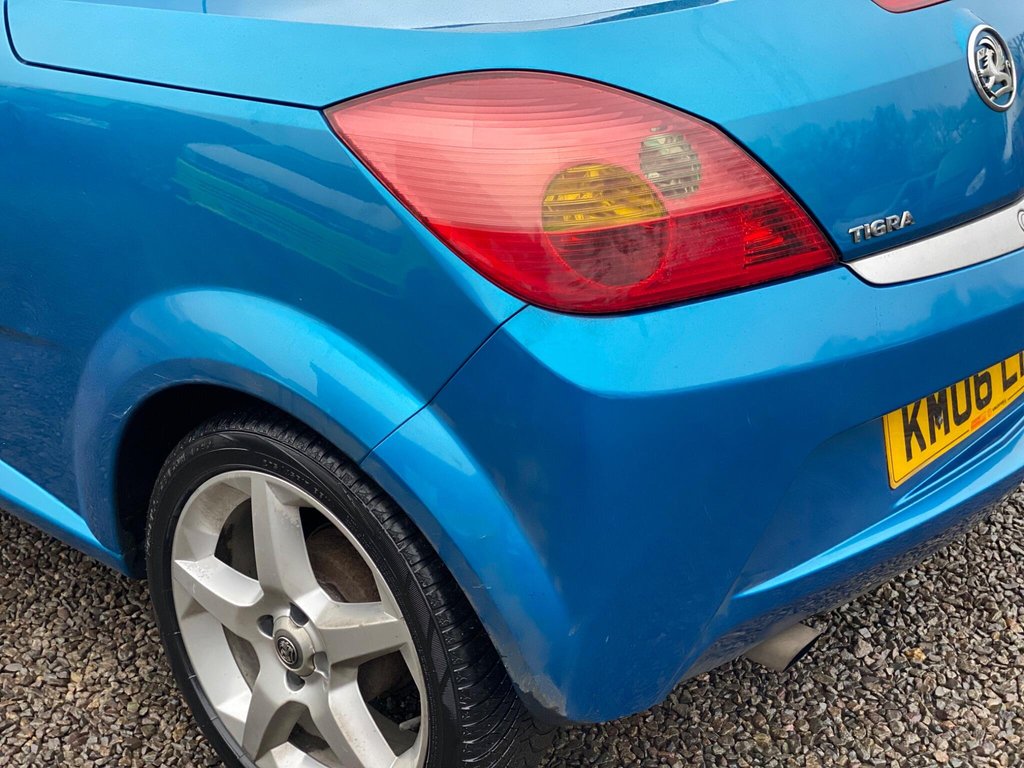 Used Vauxhall Tigra 2006 for sale - 77642325: Photo 13