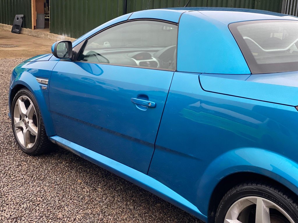 Used Vauxhall Tigra 2006 for sale - 77642325: Photo 15