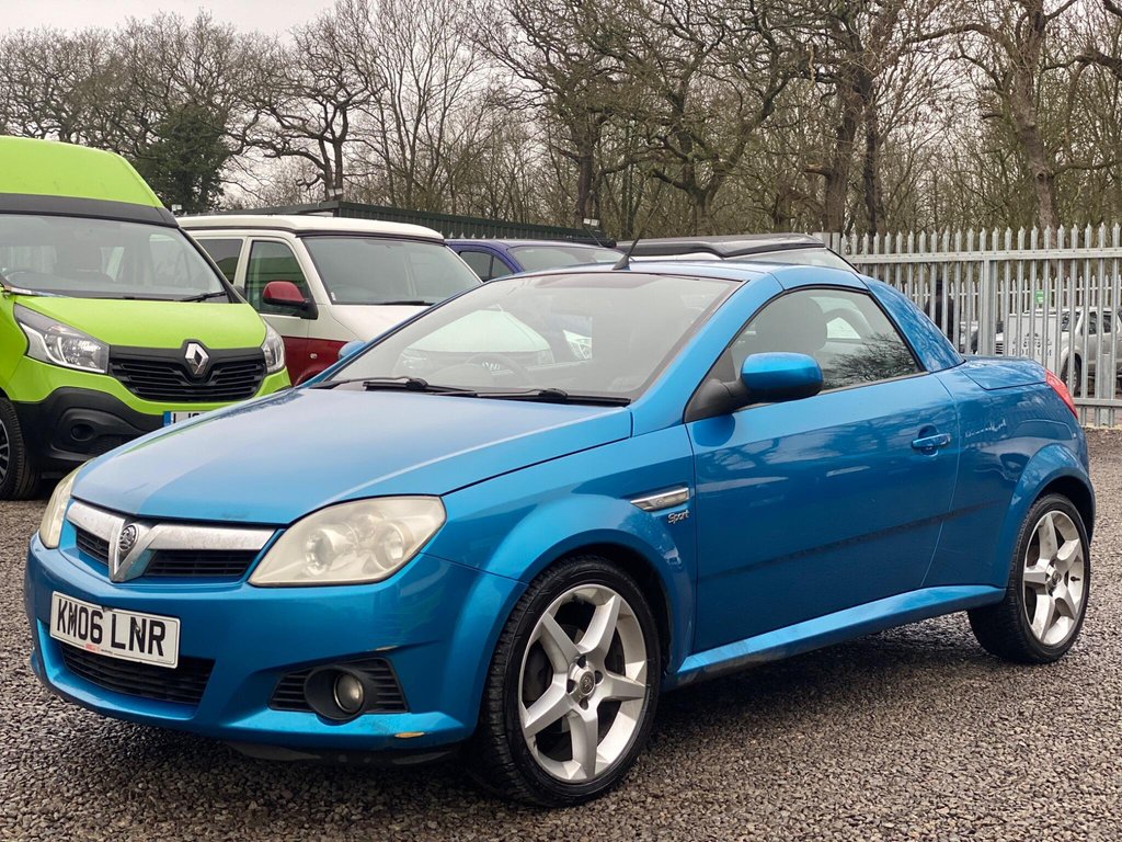 Used Vauxhall Tigra 2006 for sale - 77642325: Photo 2