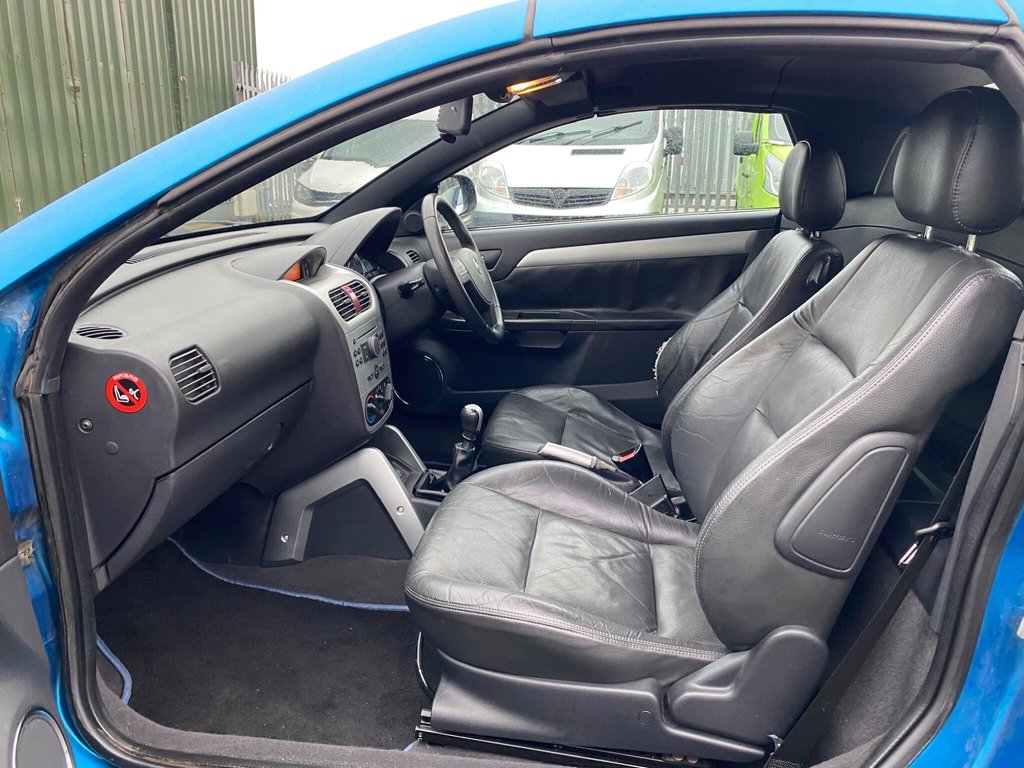 Used Vauxhall Tigra 2006 for sale - 77642325: Photo 32