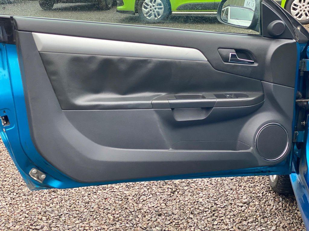 Used Vauxhall Tigra 2006 for sale - 77642325: Photo 36