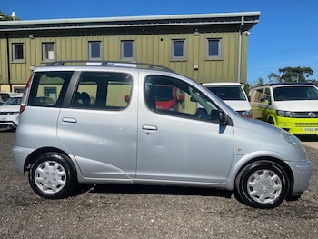 Used Toyota Yaris Verso 2004 for sale - 78959873: Photo
