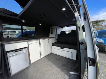 Used Volkswagen Transporter 2017 for sale - 79077376: Photo