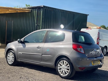 Used Renault Clio 2011 for sale - 78688759: Photo