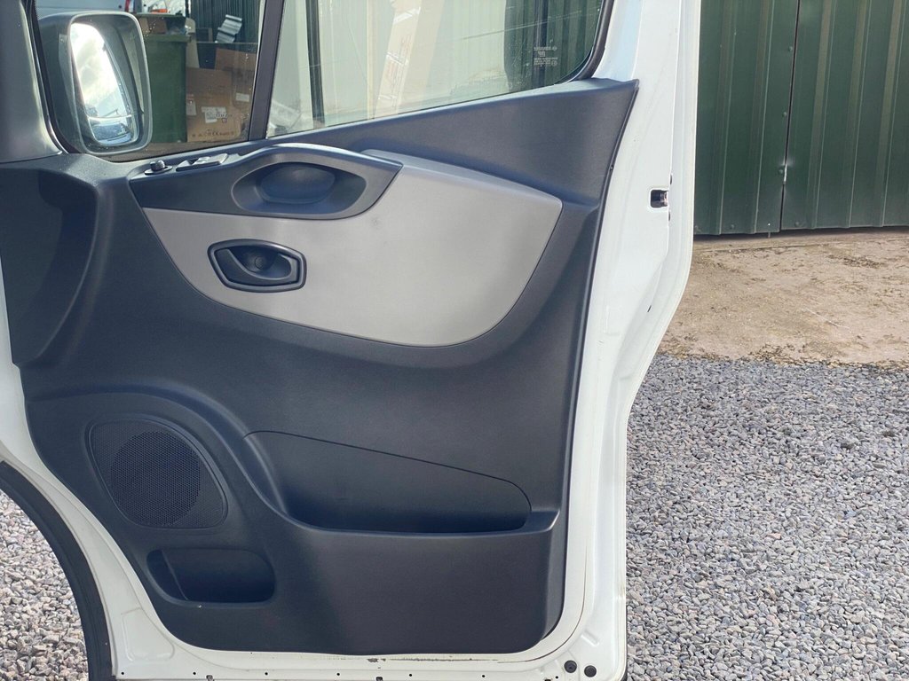 Used Renault Trafic 2015 for sale - 77525812: Photo 24