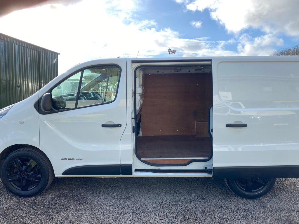 Used Renault Trafic 2015 for sale - 77525812: Photo 32