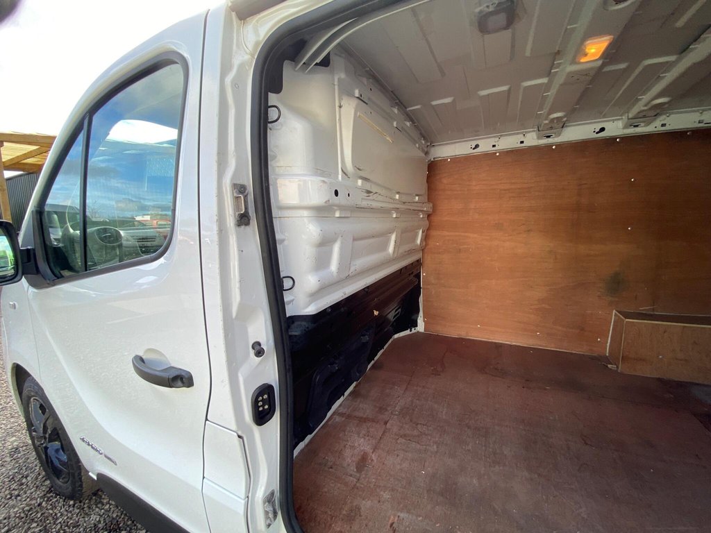 Used Renault Trafic 2015 for sale - 77525812: Photo 35