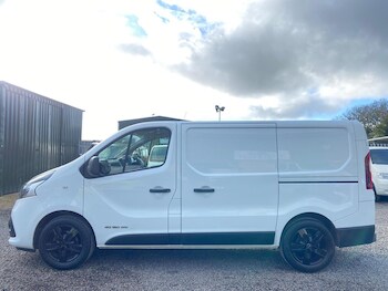 Used Renault Trafic 2015 for sale - 77525812: Photo