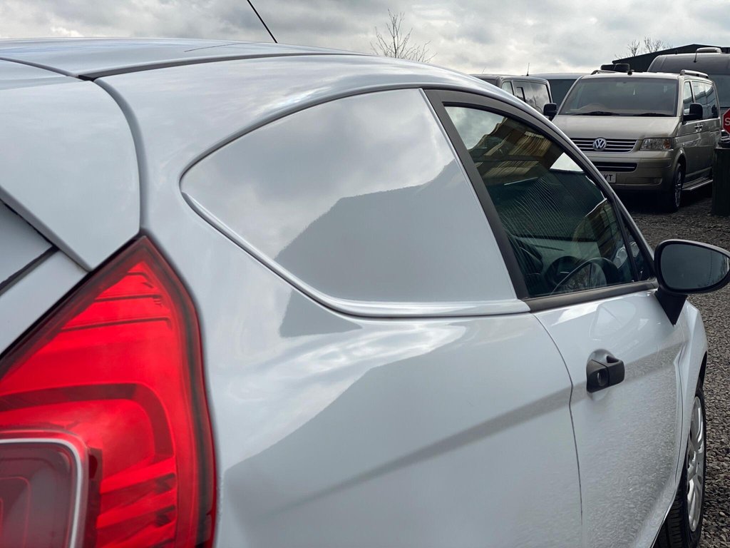 Used Ford Fiesta 2015 for sale - 77904777: Photo 20