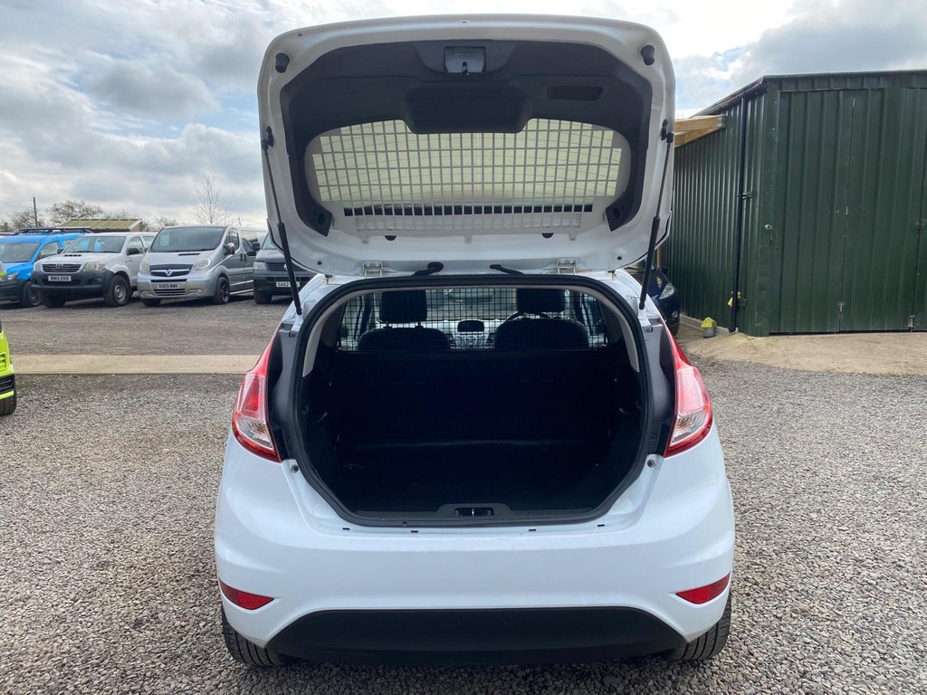 Used Ford Fiesta 2015 for sale - 77904777: Photo 34