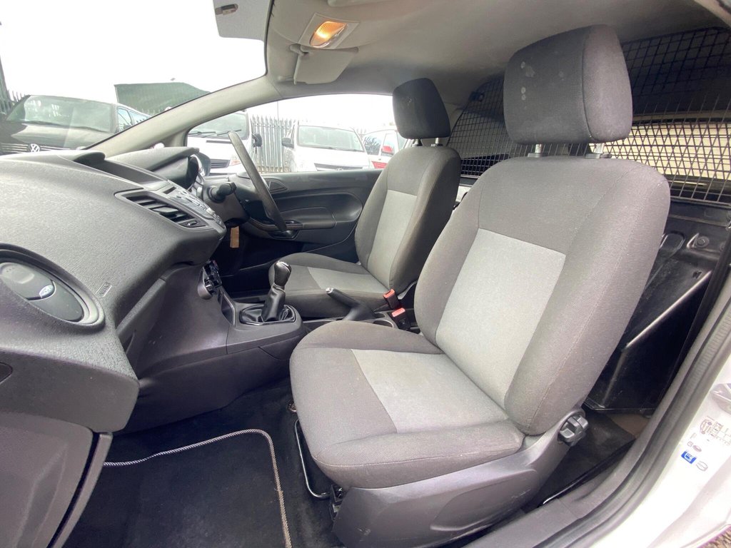 Used Ford Fiesta 2015 for sale - 77904777: Photo 41