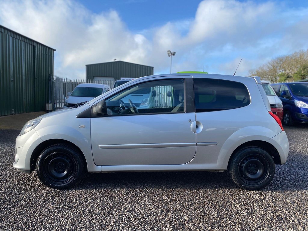 Used Renault Twingo 2010 for sale - 77397290: Photo 20