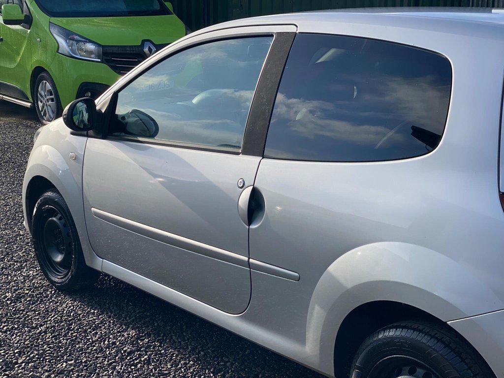 Used Renault Twingo 2010 for sale - 77397290: Photo 28