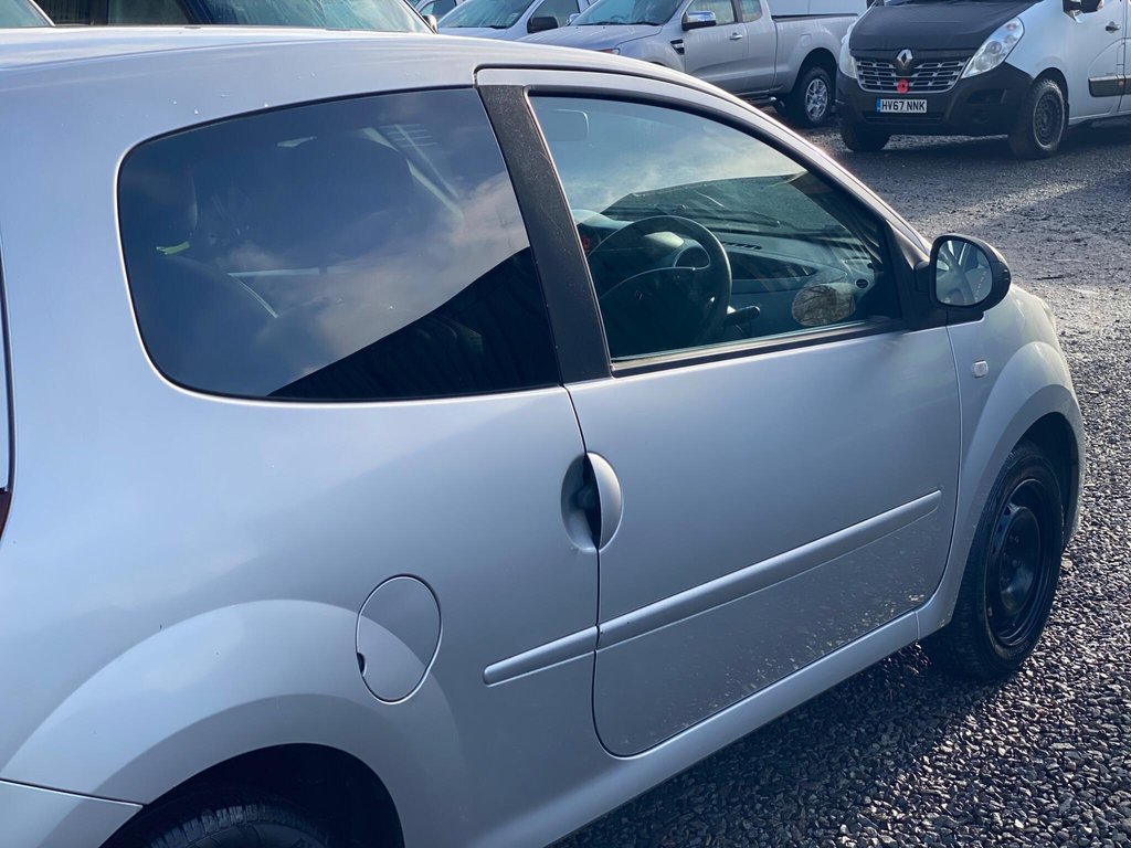 Used Renault Twingo 2010 for sale - 77397290: Photo 30