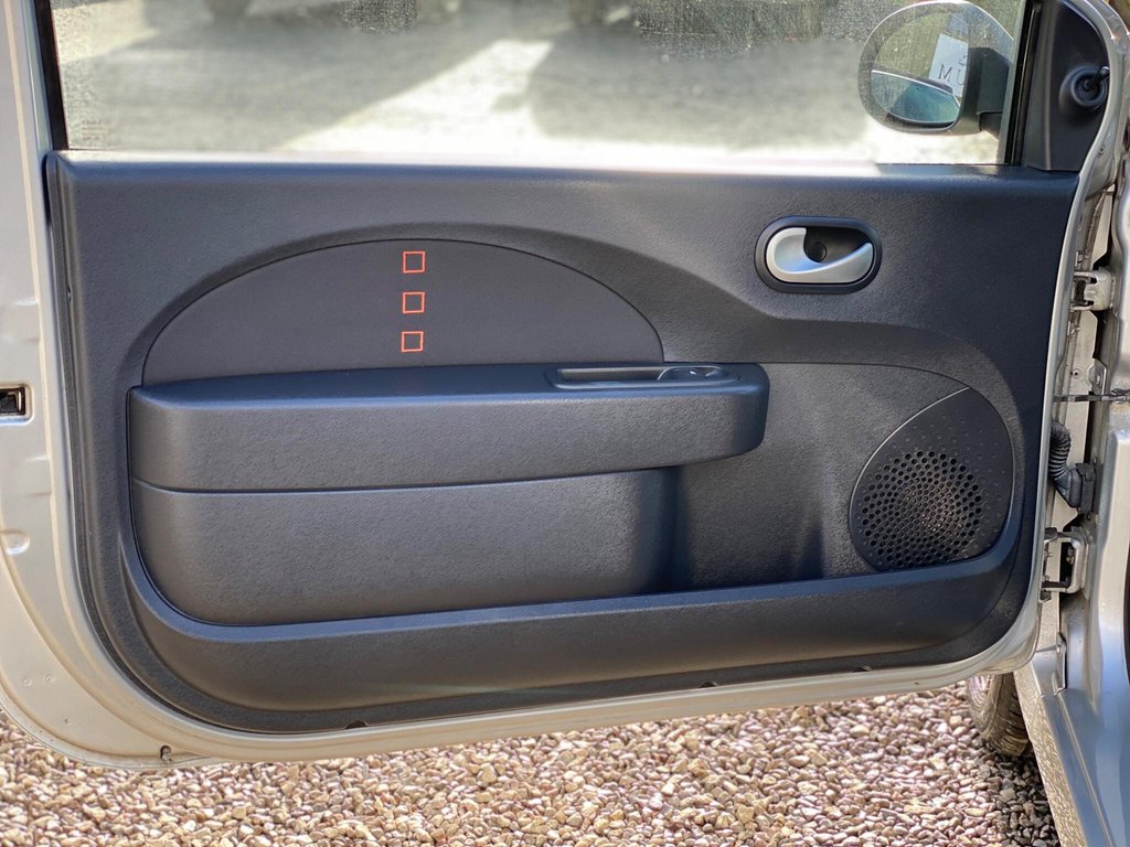 Used Renault Twingo 2010 for sale - 77397290: Photo 48