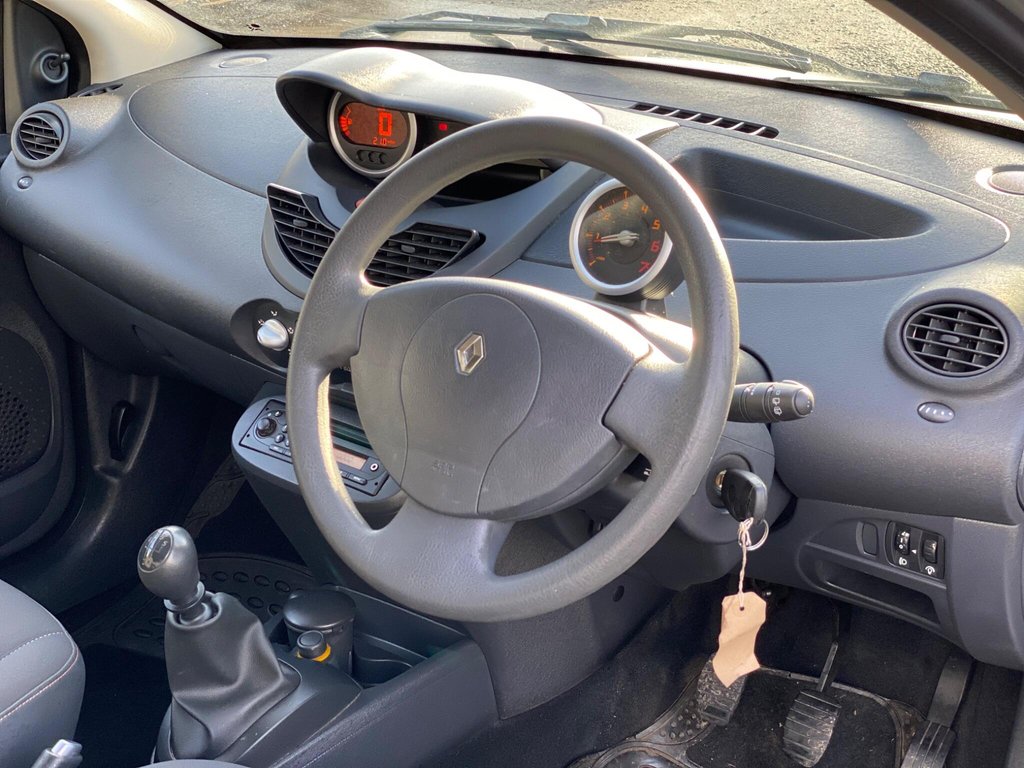 Used Renault Twingo 2010 for sale - 77397290: Photo 6