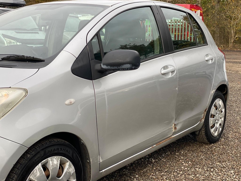 Used Toyota Yaris 2006 for sale - 76434459: Photo 13
