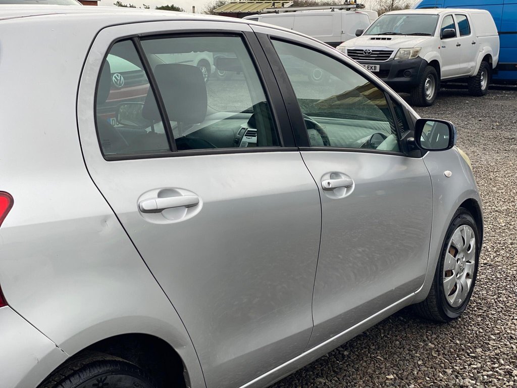 Used Toyota Yaris 2006 for sale - 76434459: Photo 15