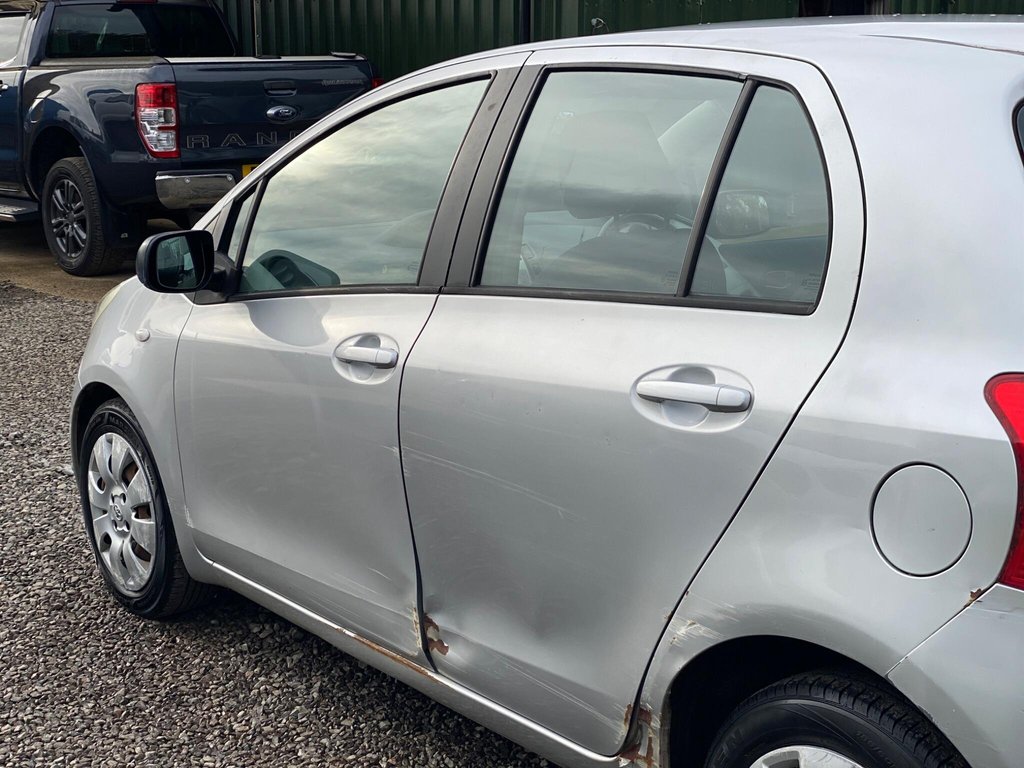 Used Toyota Yaris 2006 for sale - 76434459: Photo 17