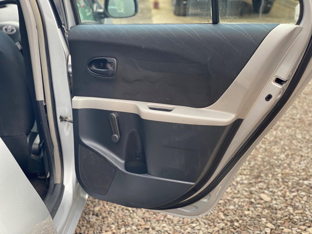 Used Toyota Yaris 2006 for sale - 76434459: Photo 35