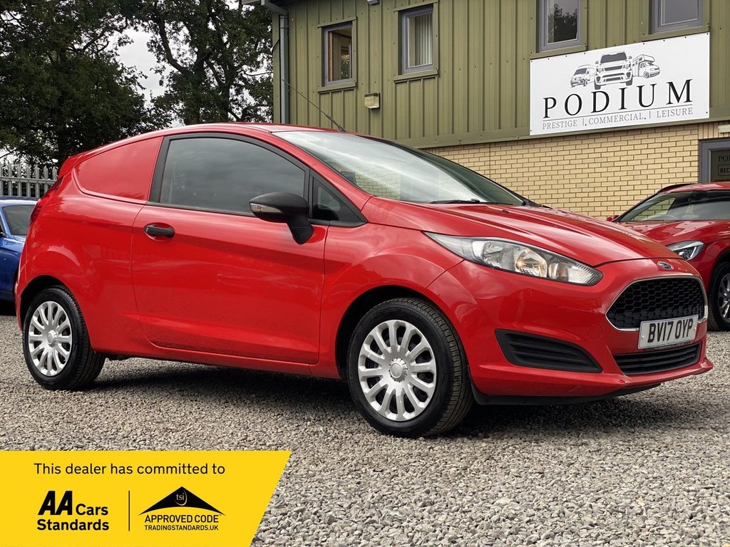 Used Ford Fiesta Van 2017 for sale - 76035185: Photo 1