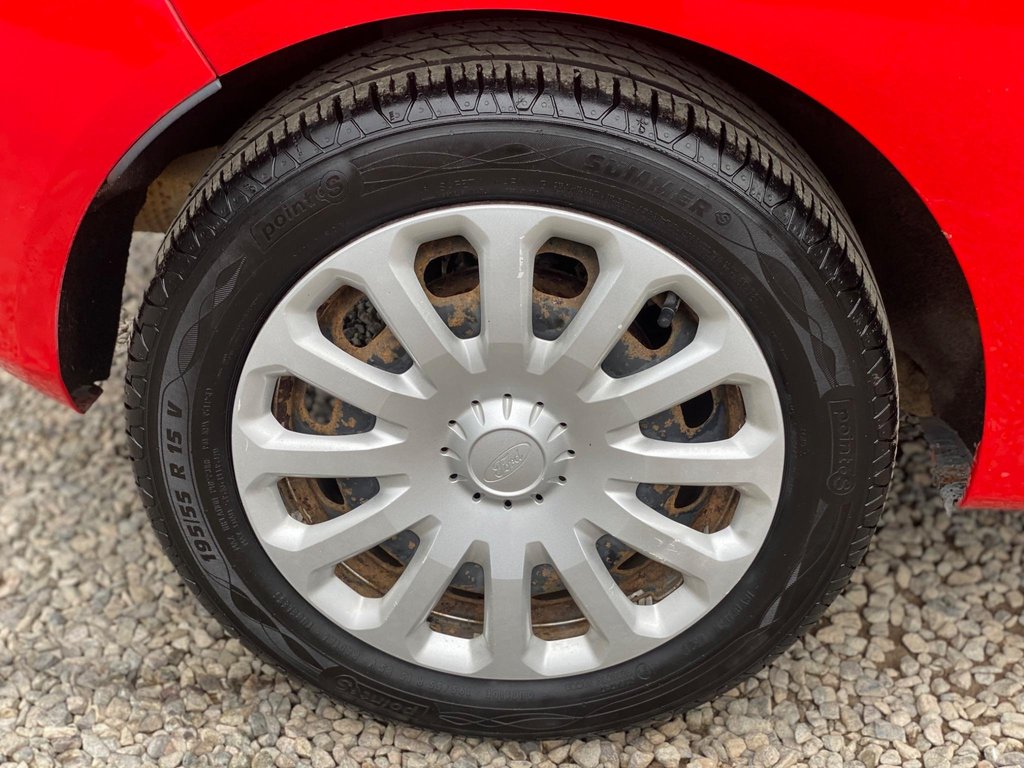 Used Ford Fiesta Van 2017 for sale - 76035185: Photo 16