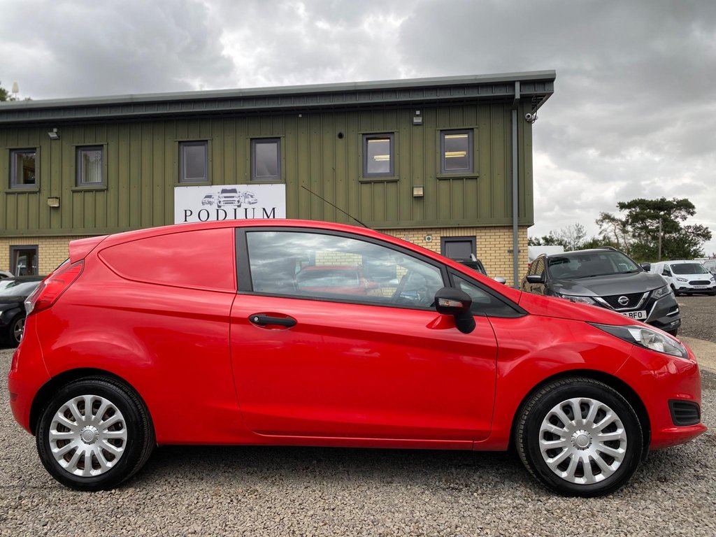 Used Ford Fiesta Van 2017 for sale - 76035185: Photo 20