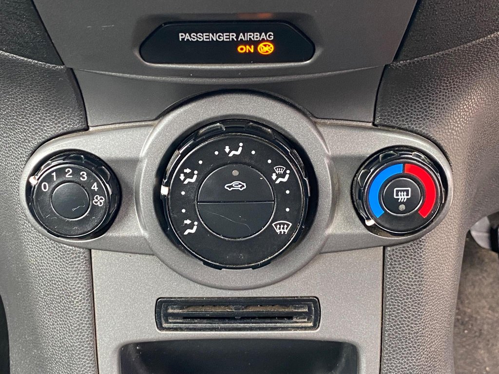 Used Ford Fiesta Van 2017 for sale - 76035185: Photo 35