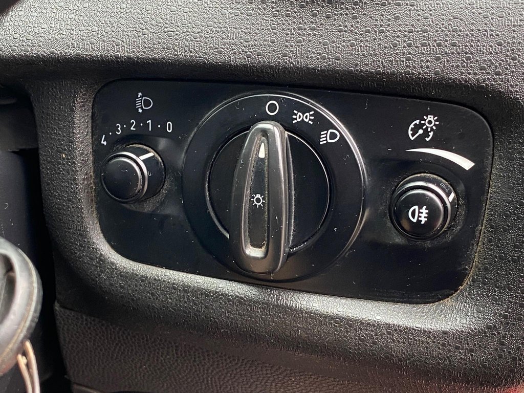 Used Ford Fiesta Van 2017 for sale - 76035185: Photo 41