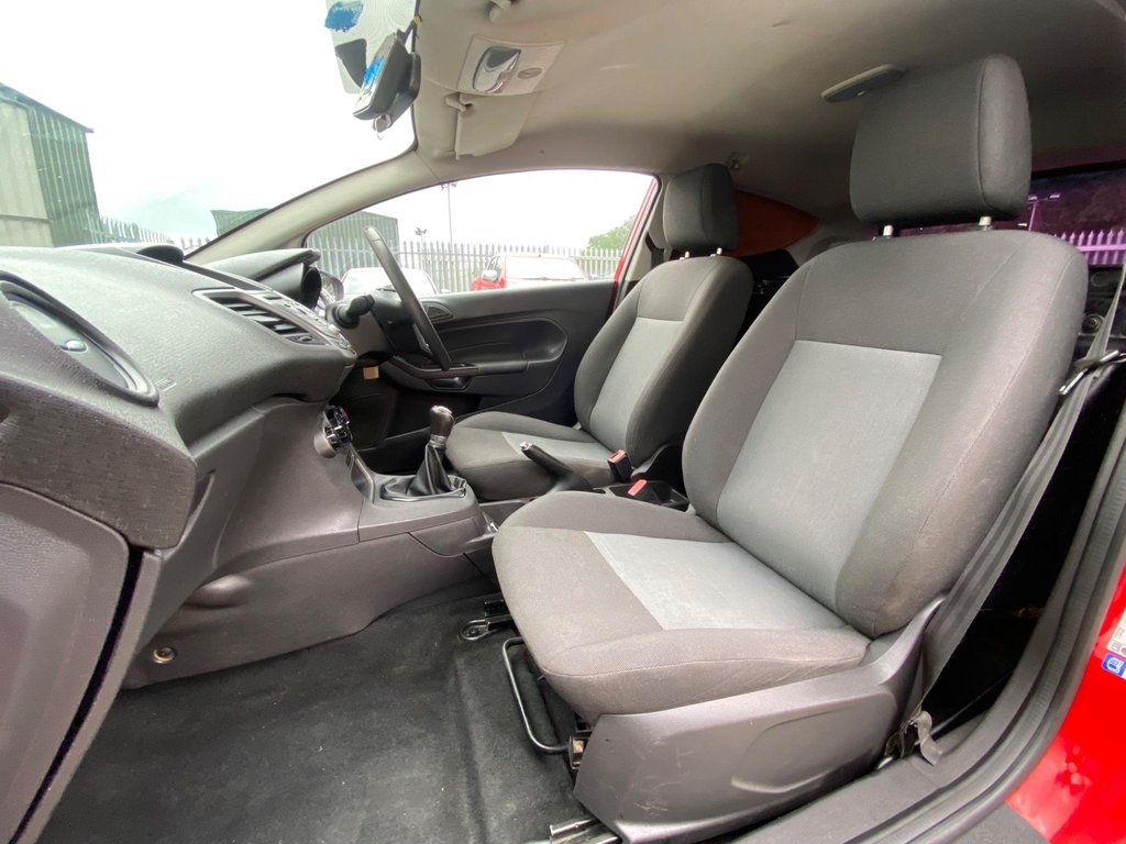 Used Ford Fiesta Van 2017 for sale - 76035185: Photo 47