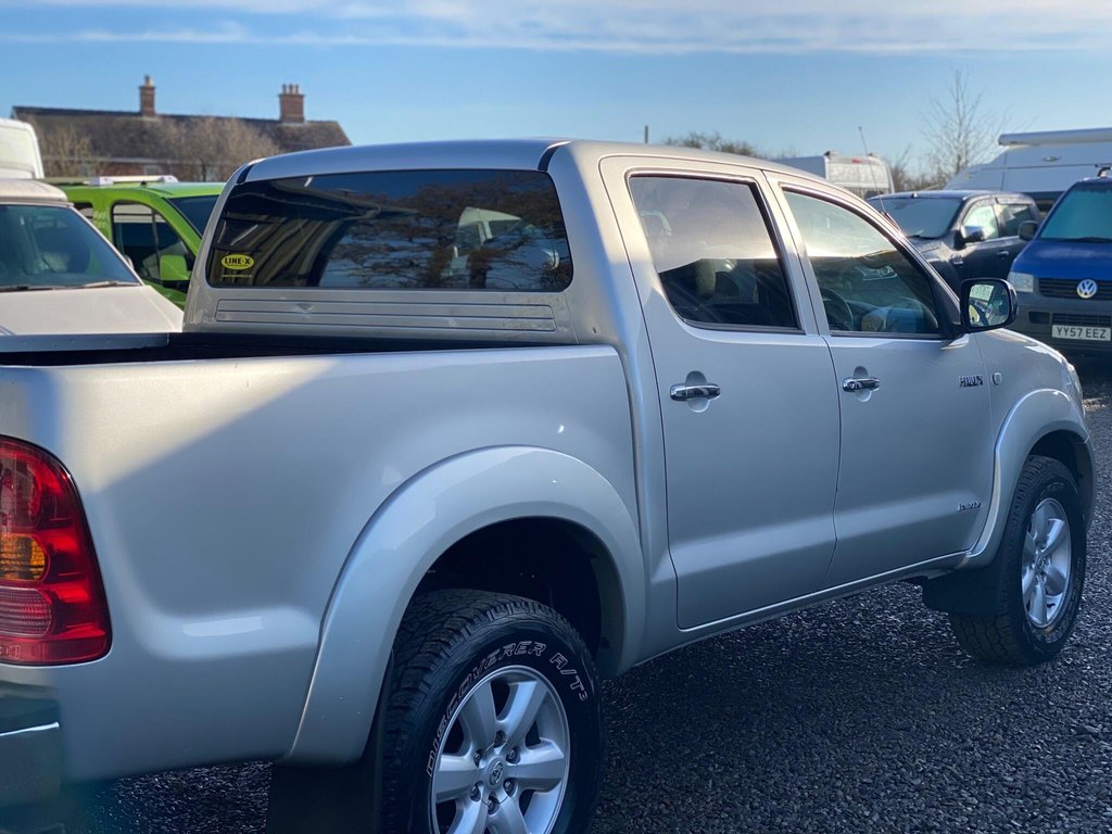 Used Toyota Hilux 2011 for sale - 76900203: Photo 22