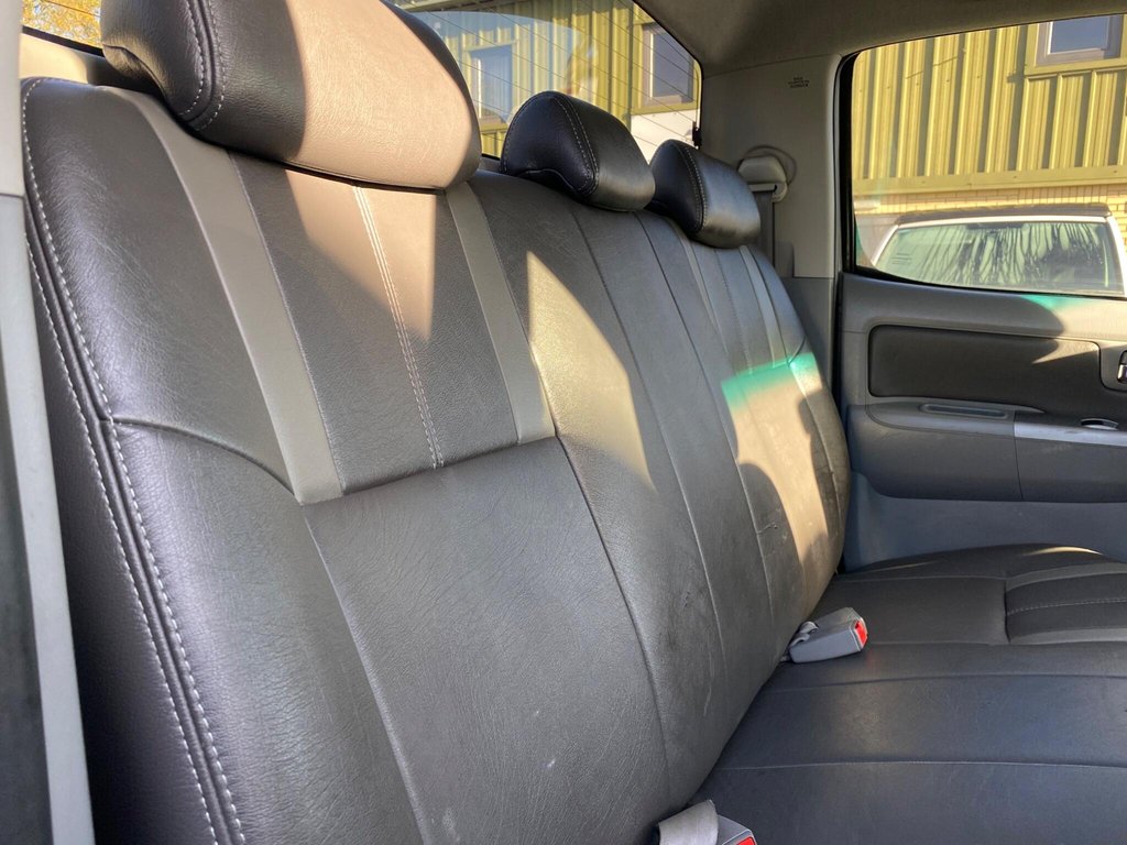Used Toyota Hilux 2011 for sale - 76900203: Photo 41
