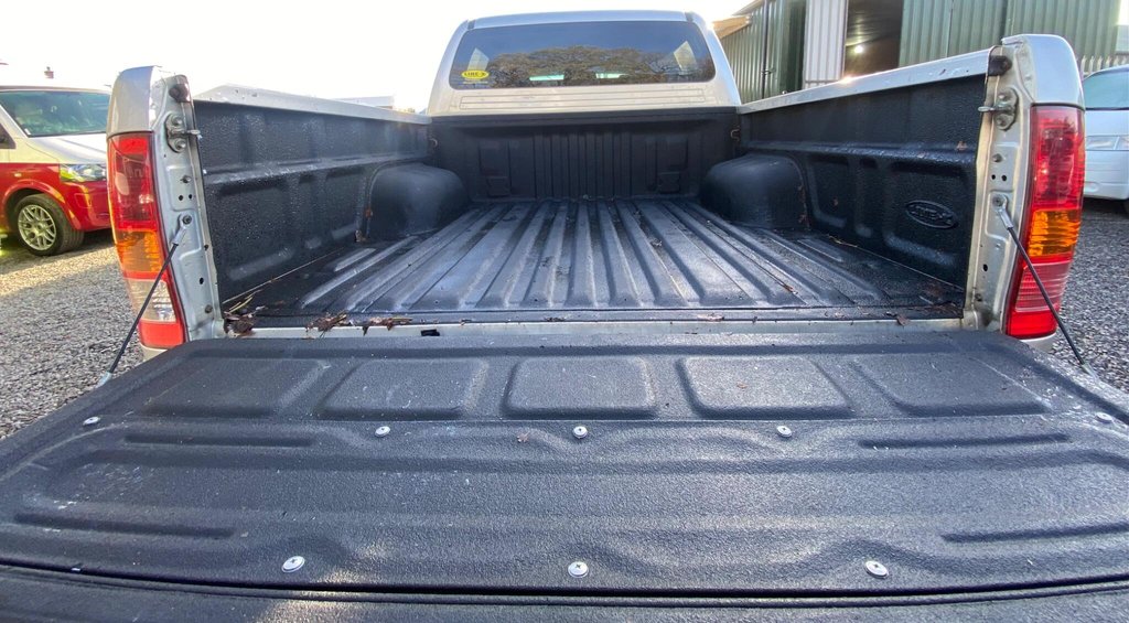 Used Toyota Hilux 2011 for sale - 76900203: Photo 45