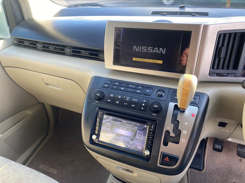 Used Nissan Elgrand 2018 for sale - 77572237: Photo 12