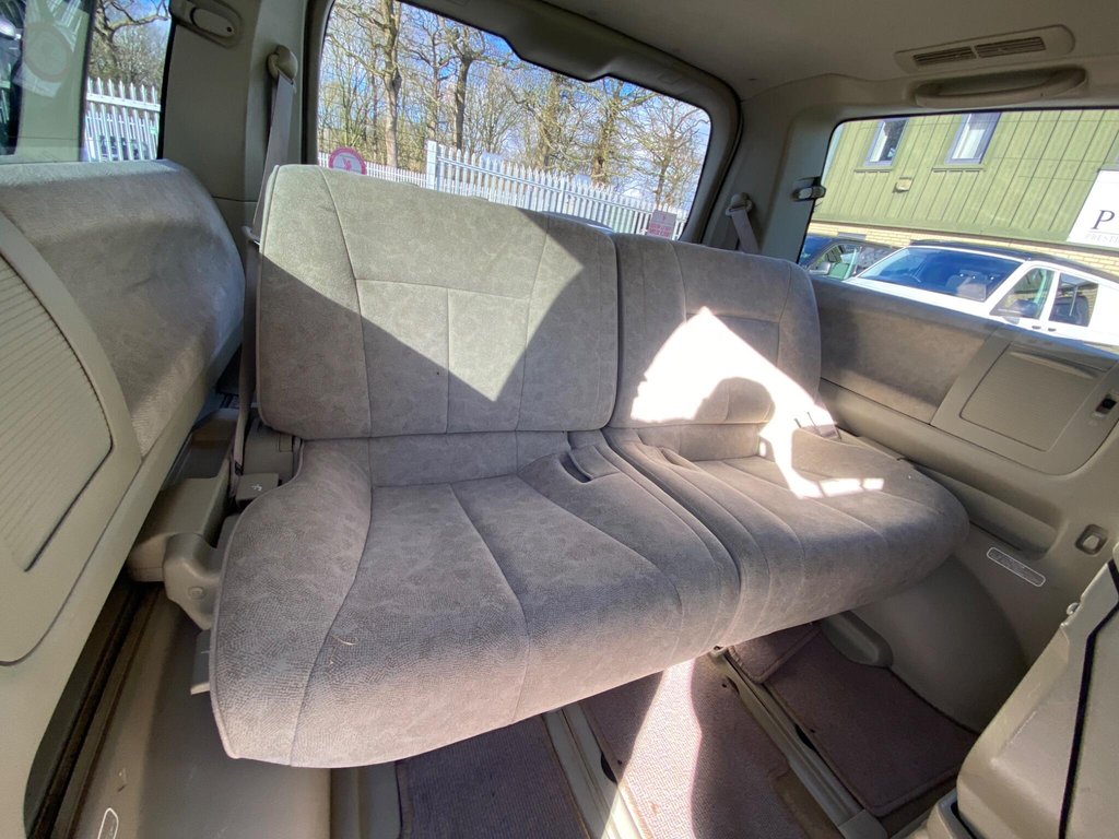 Used Nissan Elgrand 2018 for sale - 77572237: Photo 16