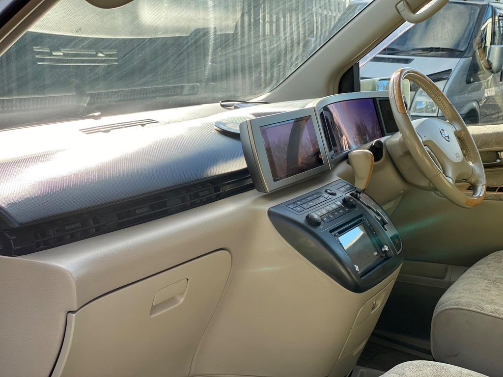 Used Nissan Elgrand 2018 for sale - 77572237: Photo 25