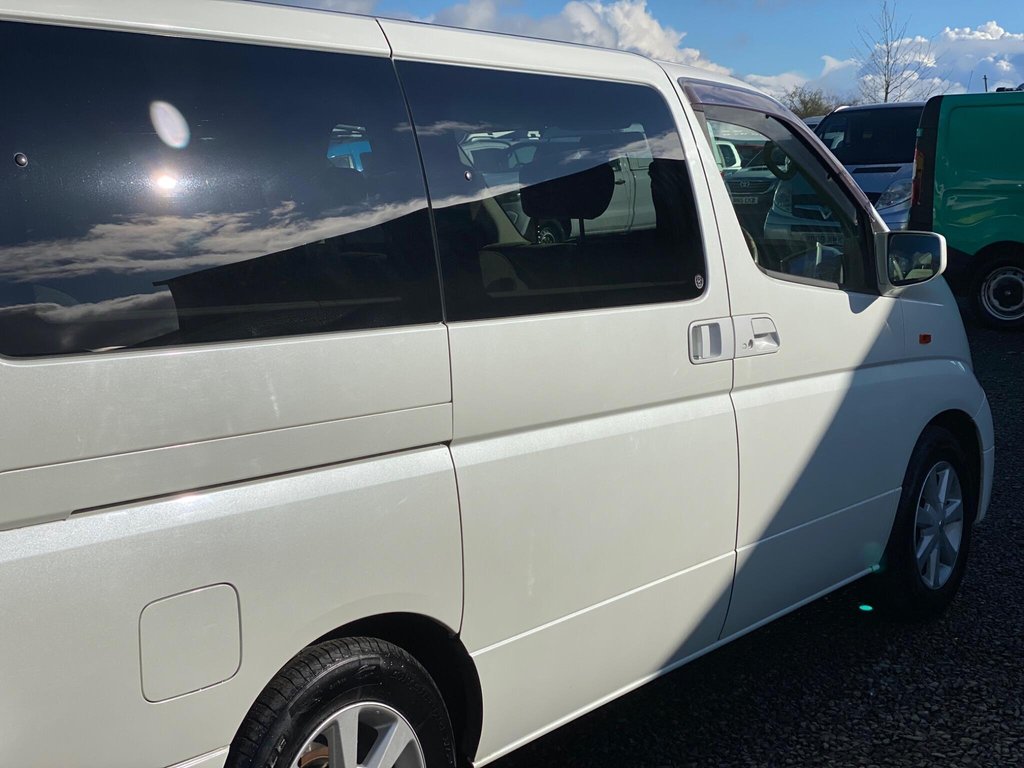 Used Nissan Elgrand 2018 for sale - 77572237: Photo 41