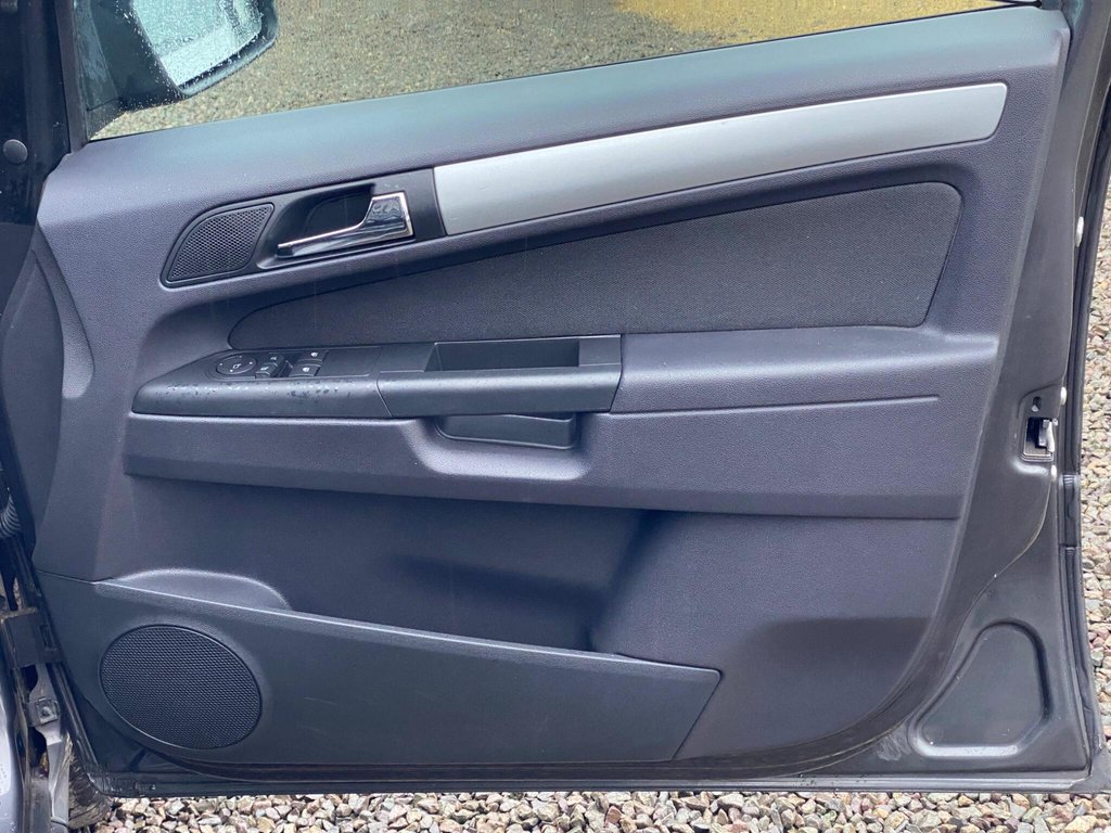 Used Vauxhall Zafira 2011 for sale - 77525824: Photo 47