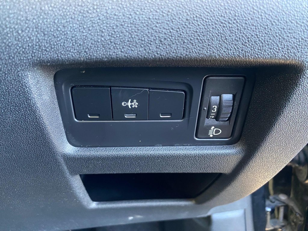 Used Citroen C4 2013 for sale - 77720325: Photo 38