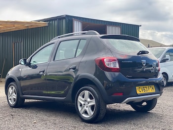 Used Dacia Sandero Stepway 2013 for sale - 78753908: Photo