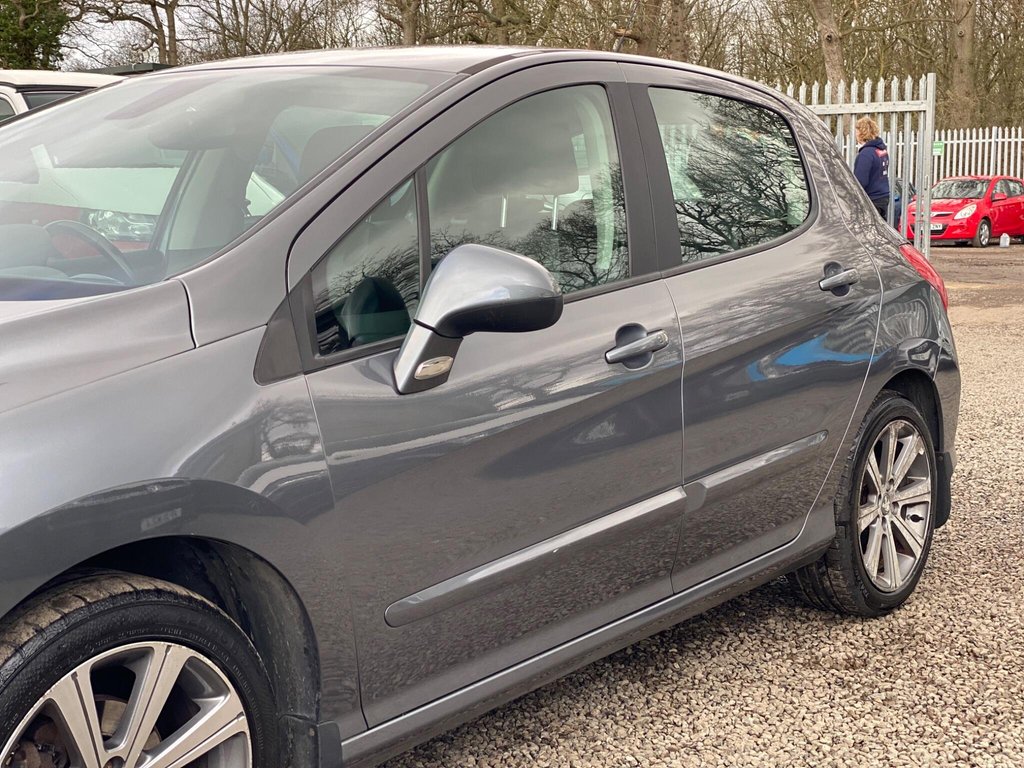 Used Peugeot 308 2011 for sale - 77397293: Photo 25