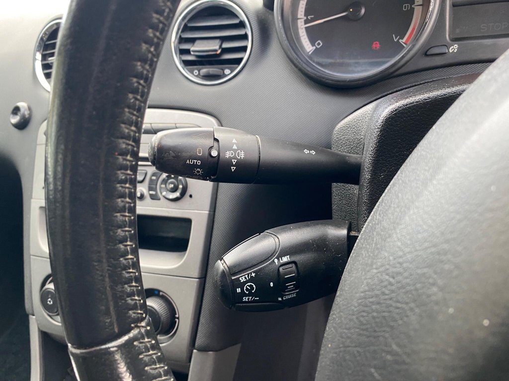 Used Peugeot 308 2011 for sale - 77397293: Photo 34