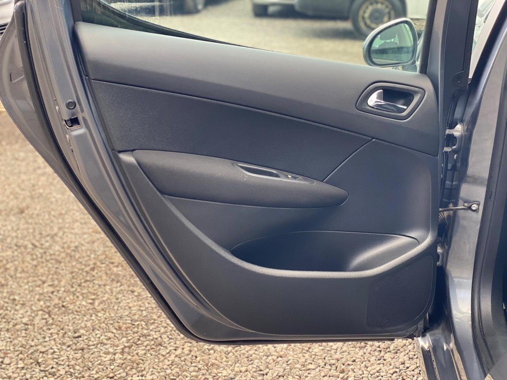 Used Peugeot 308 2011 for sale - 77397293: Photo 46