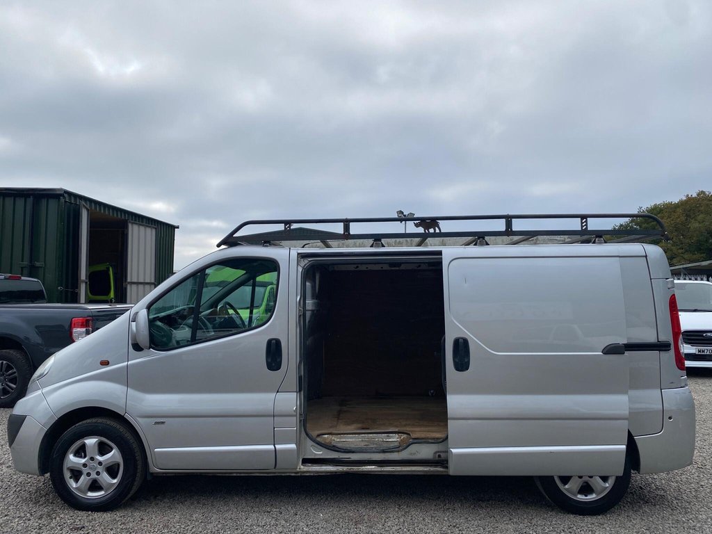 Used Vauxhall Vivaro 2011 for sale - 76248521: Photo 12