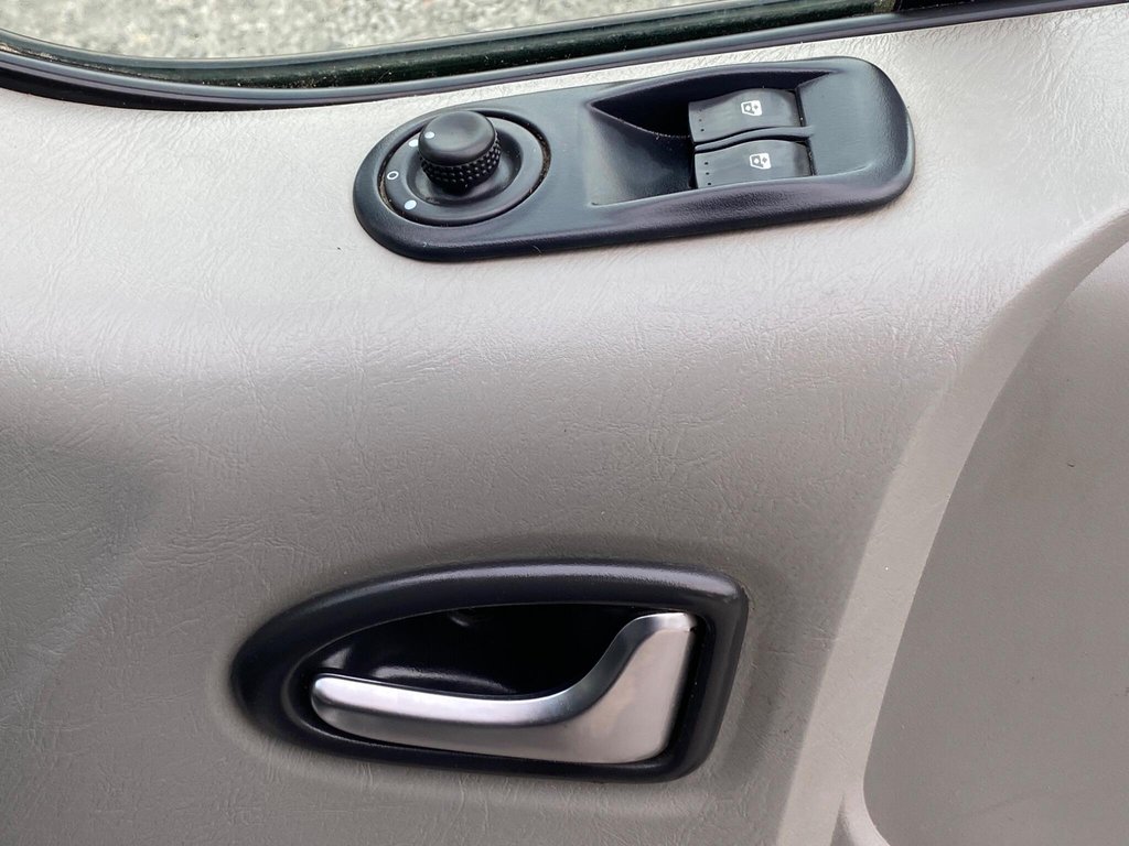 Used Vauxhall Vivaro 2011 for sale - 76248521: Photo 38