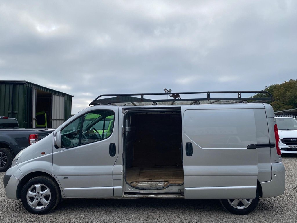 Used Vauxhall Vivaro 2011 for sale - 76248521: Photo 44
